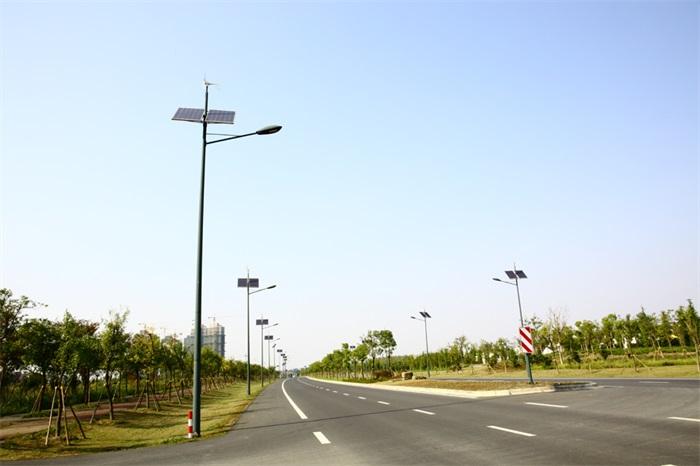 LED太阳能路灯绿色能源环保长久远