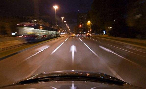 未来汽车将联网，道路照明会有何变化？