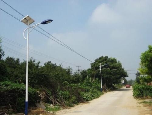 为您介绍四川太阳能路灯的安装步骤