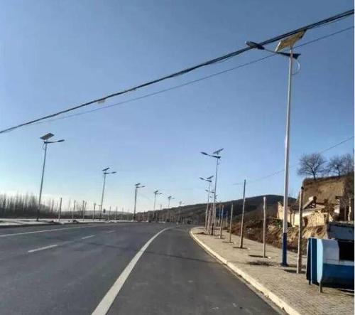 如何清洗太阳能路灯