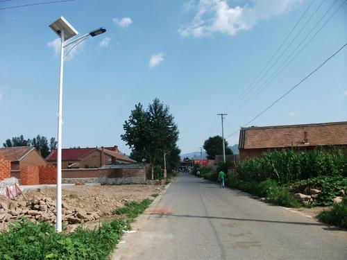 太阳能路灯在农村道路改造中的作用