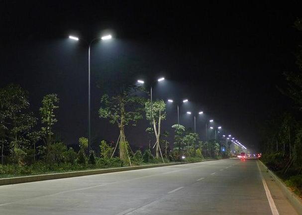 道路照明灯的光源选择
