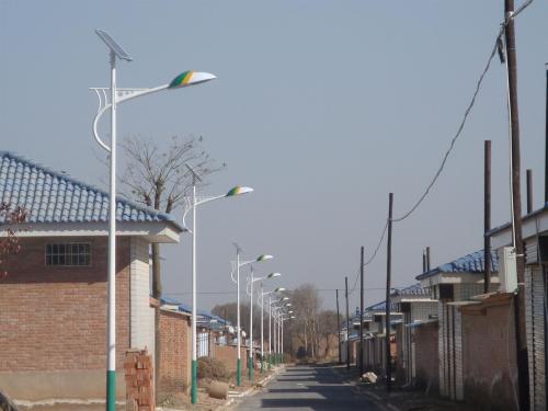 安装太阳能路灯间距有什么要求