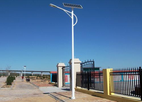 太阳能路灯用途广泛 已被各个行业所需要