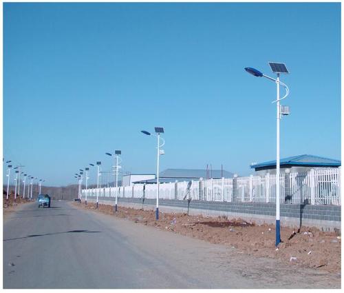 锂电太阳能路灯防风与防尘